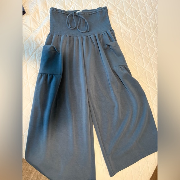 Matching Set - Picture 3 of 4